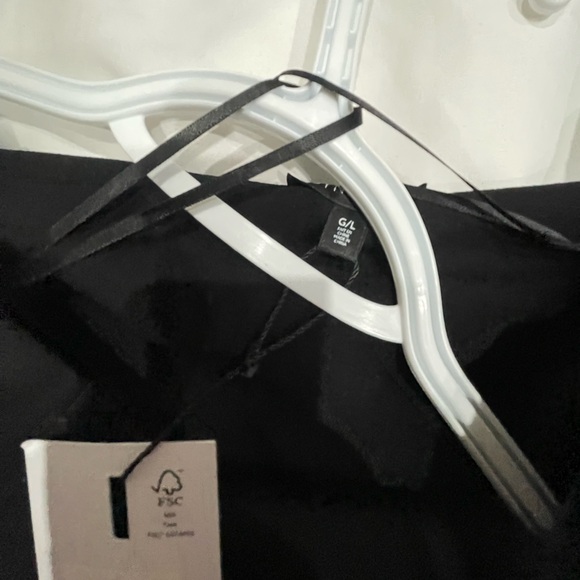 Dynamite Black Ruffle Sleeve Crop Top - Picture 4 of 5